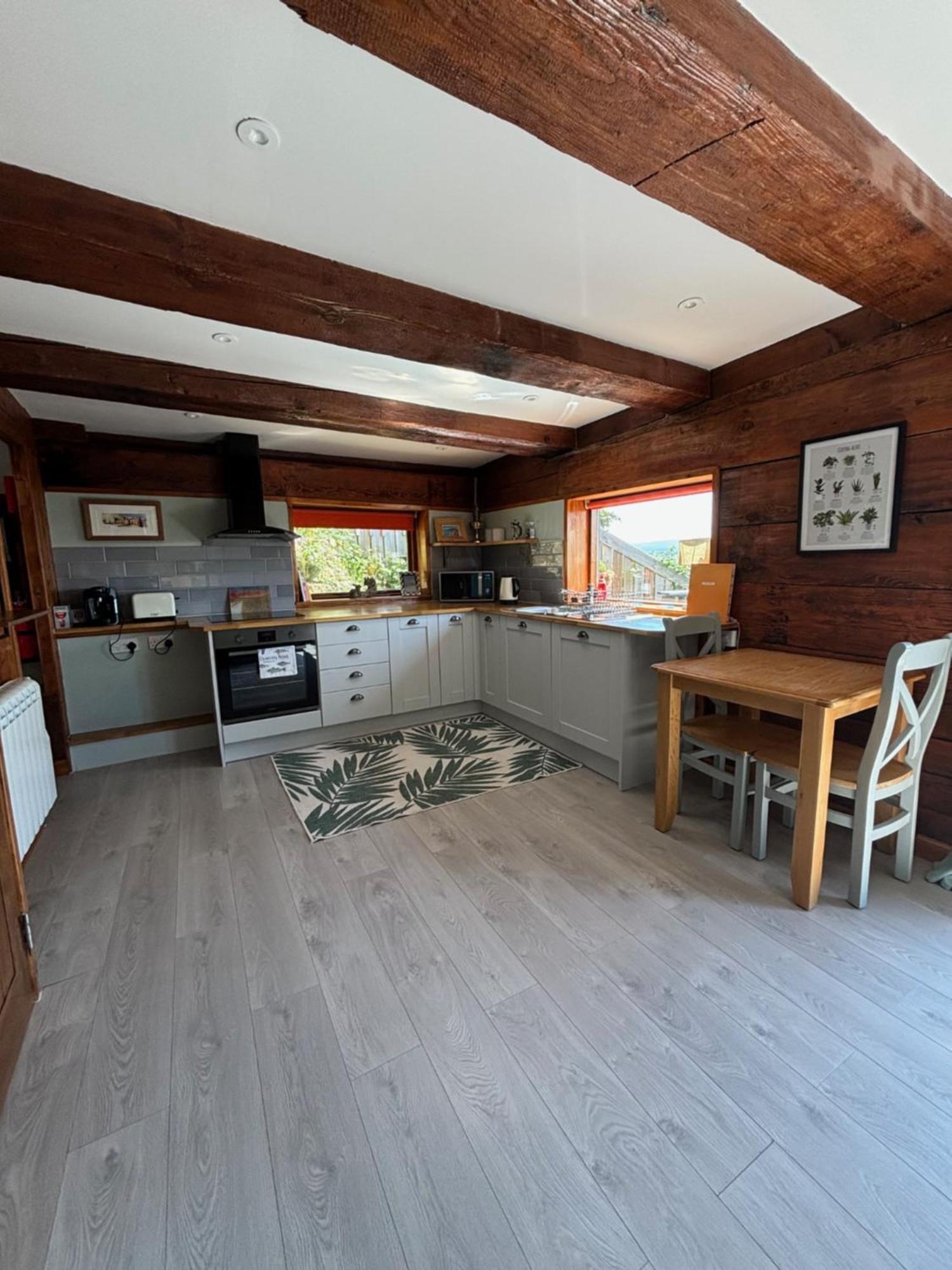 Cosy Coastal Hideaway With Incredible Sea Views Apartment ฟอร์โทรส ภายนอก รูปภาพ